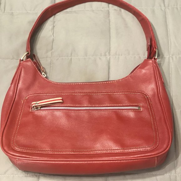 RED LIZ CLAIBORNE SMALL SHOULDER BAG - VERY CUTE - Picture 5 of 5